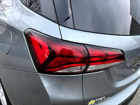 Used 2024 Chevrolet Equinox LT image 32