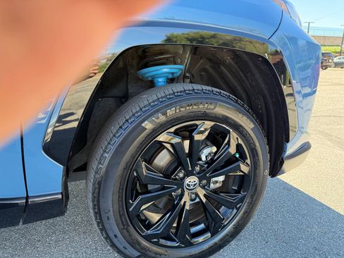 Used 2022 Toyota RAV4 SE w/ Convenience Package image 39