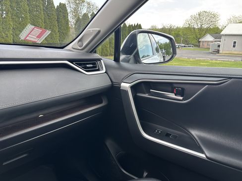 Used 2021 Toyota RAV4 Limited w/ Limited Grade Weather Package AWD/4WD image 23