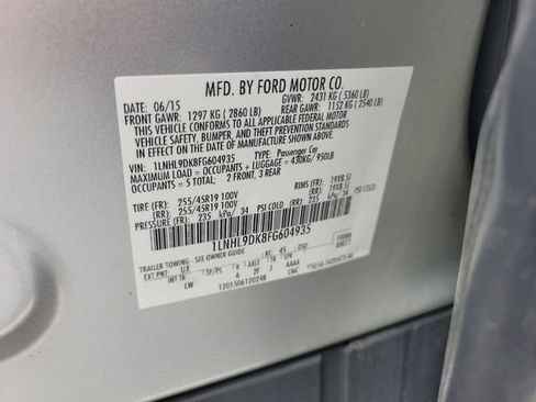 Used 2015 Lincoln MKS FWD image 39