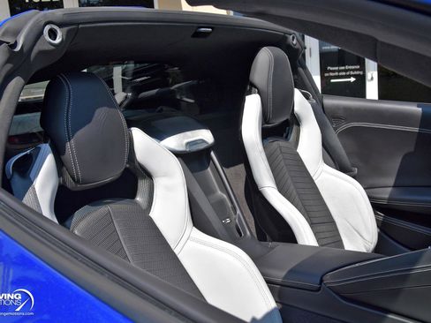 Used 2020 Chevrolet Corvette Stingray Premium Cpe w/ 3LT Preferred Equipment Group RWD image 12