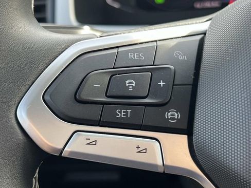 Used 2023 Volkswagen Atlas SE w/ Panoramic Sunroof Package image 15