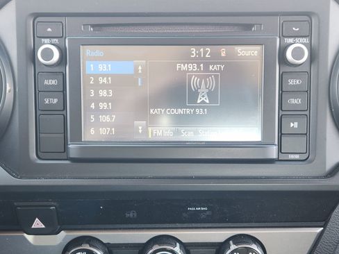 Used 2018 Toyota Tacoma SR image 20