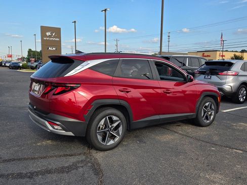 Used 2025 Hyundai Tucson SEL FWD image 14