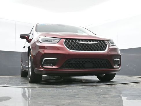 Used 2022 Chrysler Pacifica Pinnacle AWD/4WD image 44