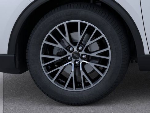 New 2025 Ford Escape SE w/ Class II Trailer Tow Package image 19