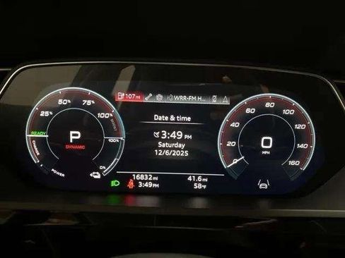 Used 2024 Audi Q8 e-tron Premium Plus w/ Premium Plus Package AWD/4WD image 10