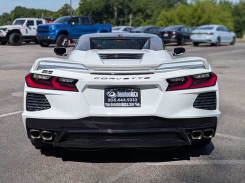 Used 2023 Chevrolet Corvette Stingray Premium Conv w/ Z51 Performance Package RWD image 9