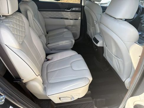 Used 2020 Hyundai Palisade Limited FWD image 17