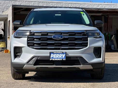 New 2026 Ford Explorer Active image 3