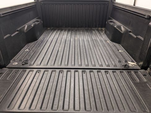 Used 2024 Toyota Tacoma SR5 AWD/4WD image 22