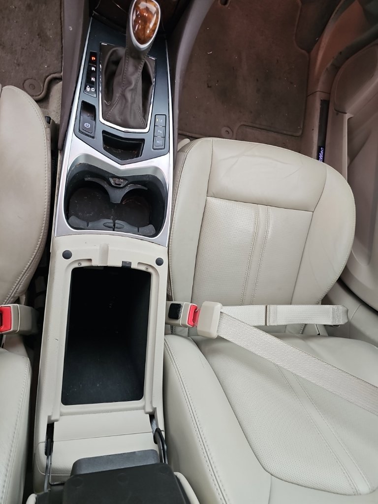 Used 2016 Cadillac SRX Premium w/ Trailering Package FWD image 30