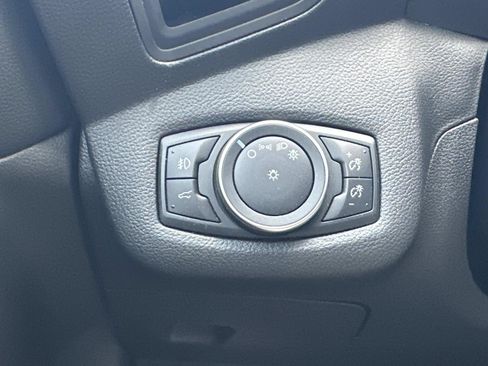 Used 2018 Ford Escape SE w/ SE Sport Appearance Package AWD/4WD image 25