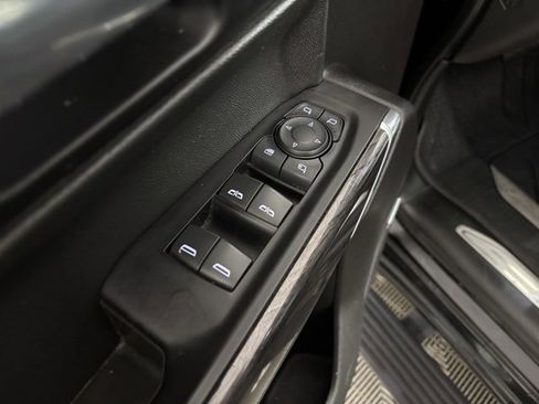 Used 2019 Chevrolet Silverado 1500 LTZ image 10