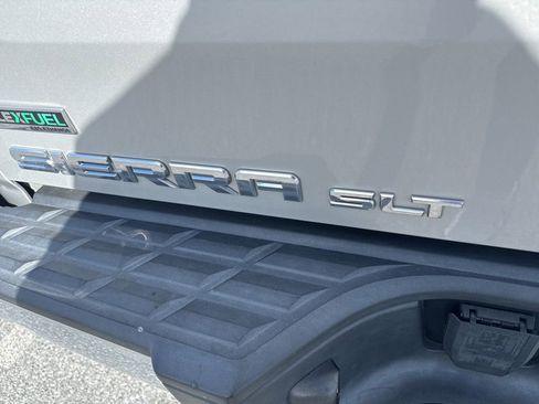 Used 2011 GMC Sierra 1500 SLT w/ Suspension Package, Off-Road image 10