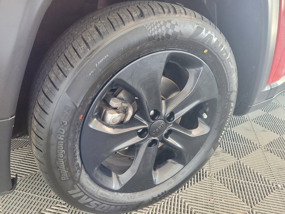 Used 2021 Jeep Compass Latitude FWD image 31
