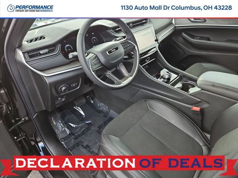 New 2026 Jeep Grand Cherokee Altitude image 17