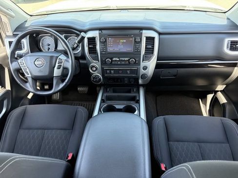 Used 2018 Nissan Titan SV w/ SV Convenience Package AWD/4WD image 23