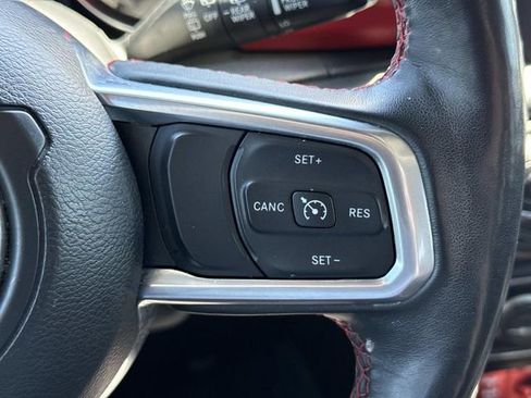 Used 2019 Jeep Wrangler Unlimited Rubicon w/ Cold Weather Group AWD/4WD image 23