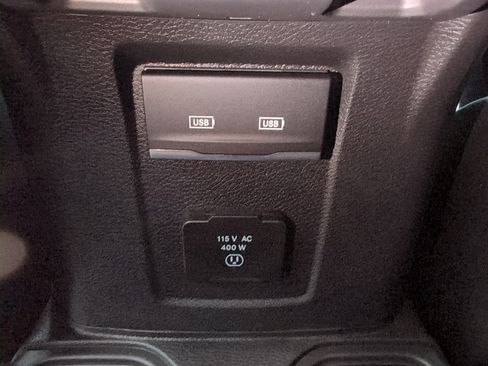 Used 2024 Jeep Gladiator Mojave AWD/4WD image 36