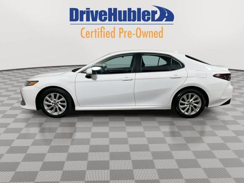 Used 2024 Toyota Camry LE image 5