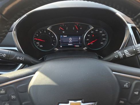 Certified 2019 Chevrolet Equinox LT image 34