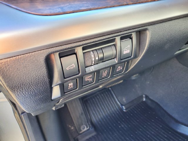 Used 2019 Subaru Outback 2.5i Limited AWD/4WD image 23