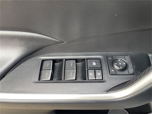 Used 2025 Toyota RAV4 XLE image 14