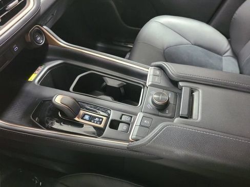 Certified 2025 Toyota Grand Highlander AWD Hybrid image 28