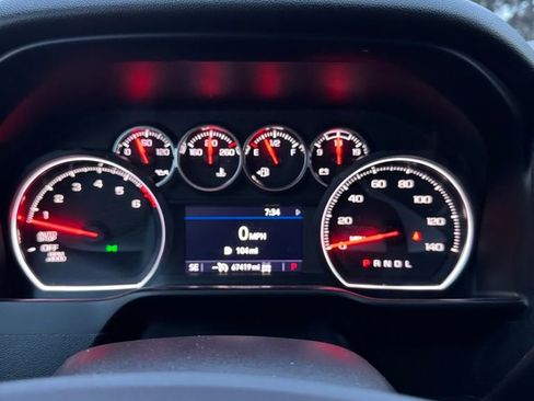 Used 2020 Chevrolet Silverado 1500 LT Trail Boss image 9