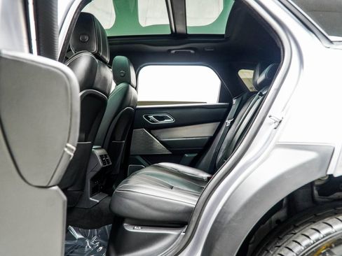 Used 2021 Land Rover Range Rover Velar R-Dynamic S image 40