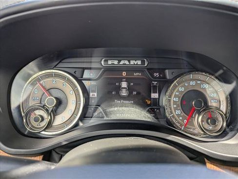 Used 2022 RAM 1500 Limited AWD/4WD image 16