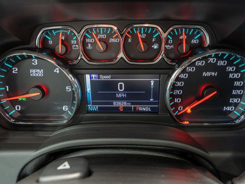 Used 2018 GMC Yukon SLT image 24