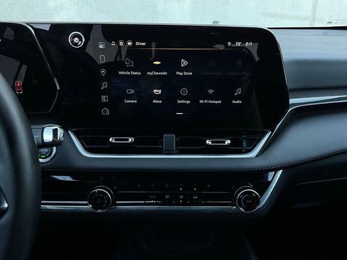 Used 2025 Chevrolet Equinox LT image 23