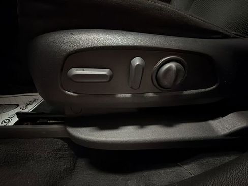 Certified 2023 Chevrolet Traverse LT image 12