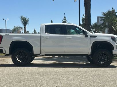 New 2025 GMC Sierra 1500 Elevation w/ Preferred Package