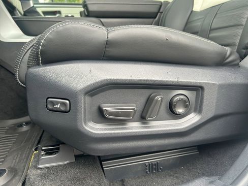 Used 2025 Toyota Tundra Capstone AWD/4WD image 28