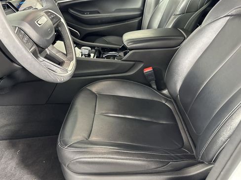 Used 2022 Jeep Grand Cherokee Limited 4xe image 9