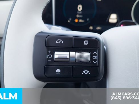 Used 2025 Hyundai Santa Fe Calligraphy image 31