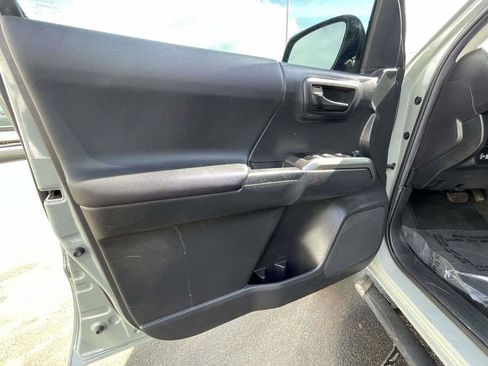 Used 2022 Toyota Tacoma SR5 w/ Trail Edition AWD/4WD image 26
