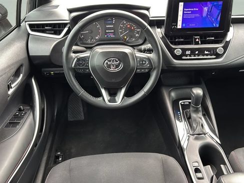 Used 2025 Toyota Corolla SE FWD image 15