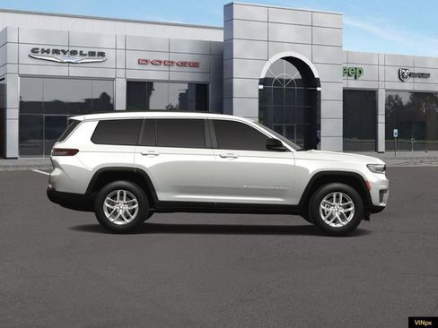 New 2023 Jeep Grand Cherokee L Laredo w/ Luxury Tech Group I image 9