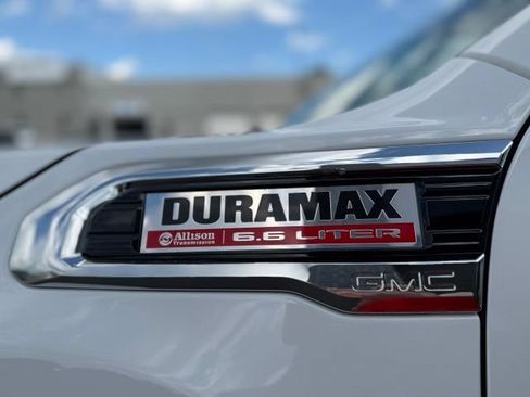 Certified 2023 GMC Sierra 3500 Denali w/ Denali Ultimate Package AWD/4WD image 10