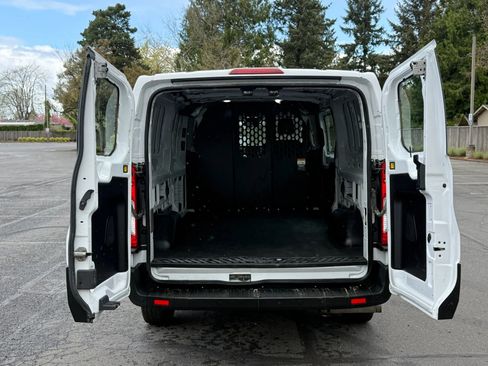 Used 2022 Ford Transit 250 Low Roof RWD image 22