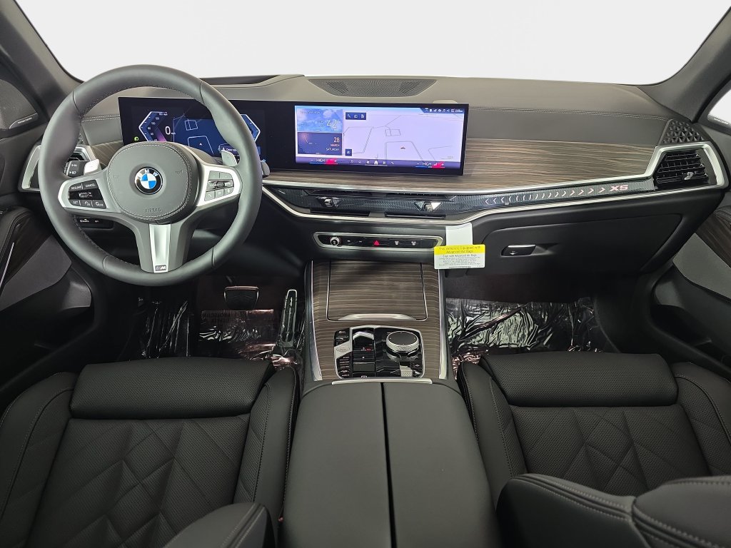 Certified 2026 BMW X5 xDrive40i w/ M Sport Package AWD/4WD image 12