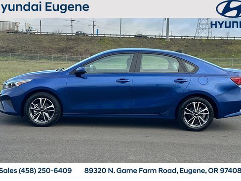 Used 2023 Kia Forte LXS image 7