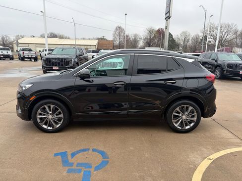 Certified 2022 Buick Encore GX Select w/ Sport Touring Package image 3