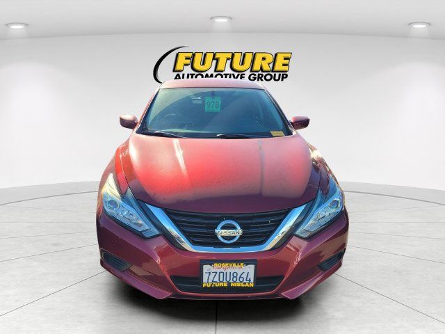 Used 2017 Nissan Altima 2.5 S w/ Power Driver Seat Package FWD image 2