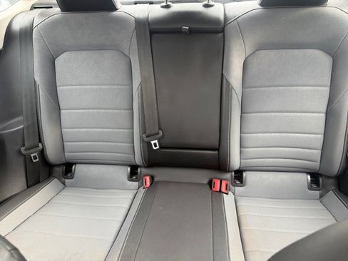Used 2025 Volkswagen Jetta SE FWD image 18
