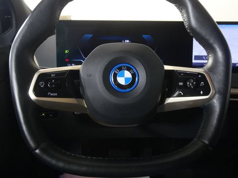 Used 2024 BMW iX xDrive50 w/ Sport Package AWD/4WD image 18